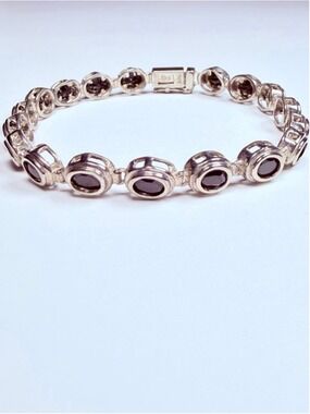 Modern 4.5 CT Jet Black Onyx Oval 925 Sterling Silver FAS 7MM Tennis Bracelet